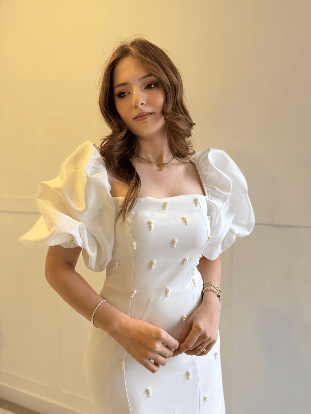 Kare Yaka Maxi Boy Taş Detaylı PERA Beyaz Elbise