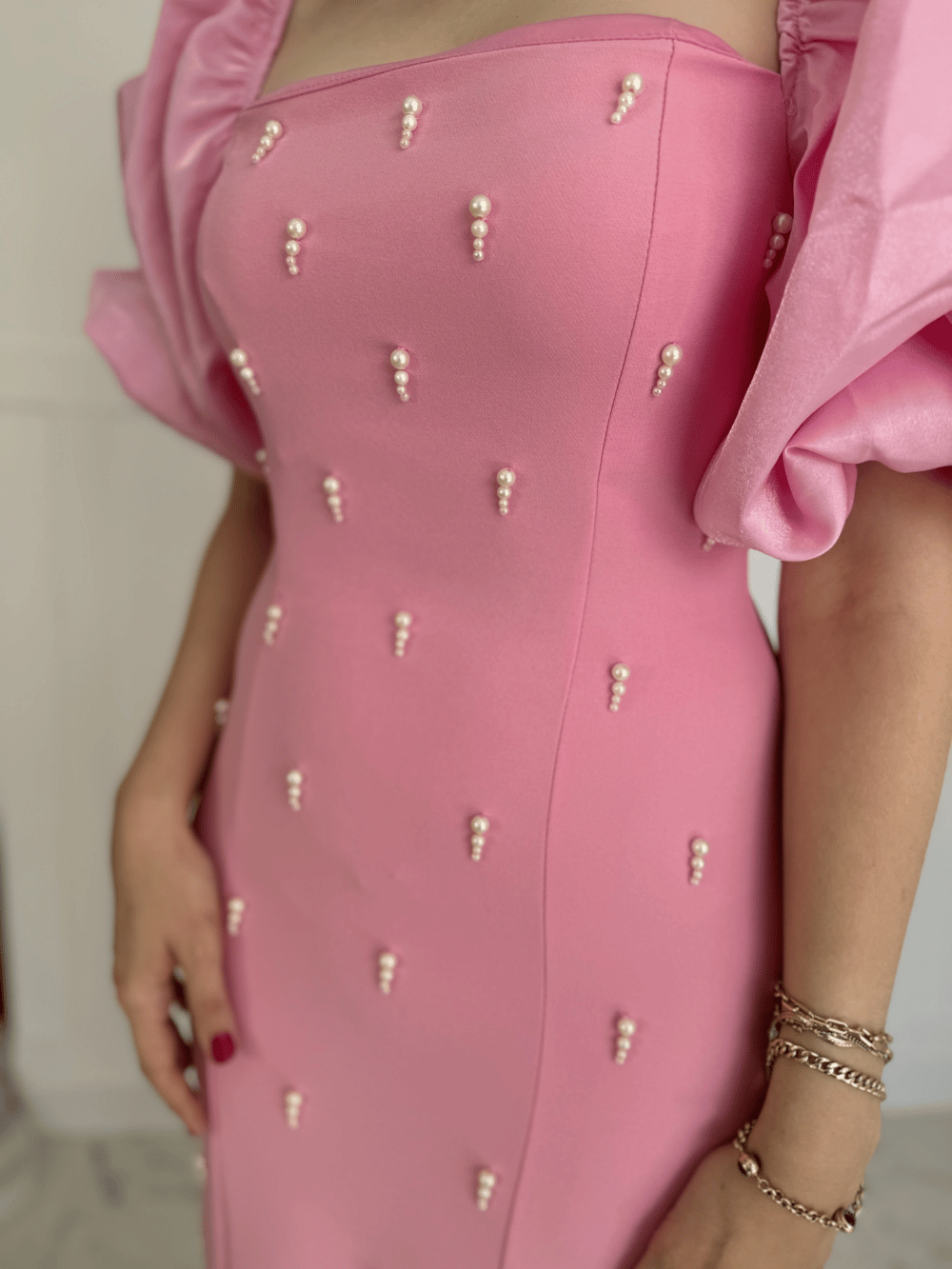 Kare Yaka Maxi Boy Taş Detaylı PERA Pembe Elbise