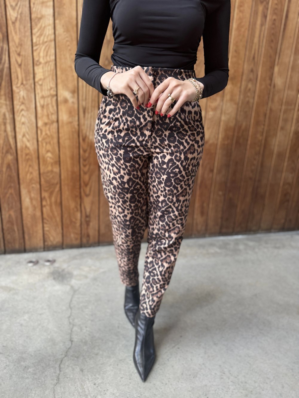 Leoparlı Pensli Pantolon
