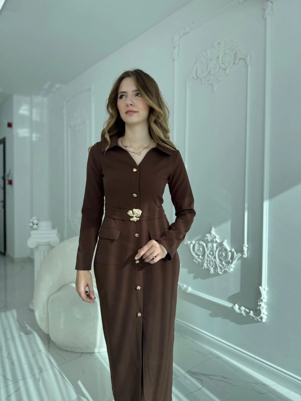 Modern Tasarım Altın Düğme Detaylı Kemerli Kahve Elbise