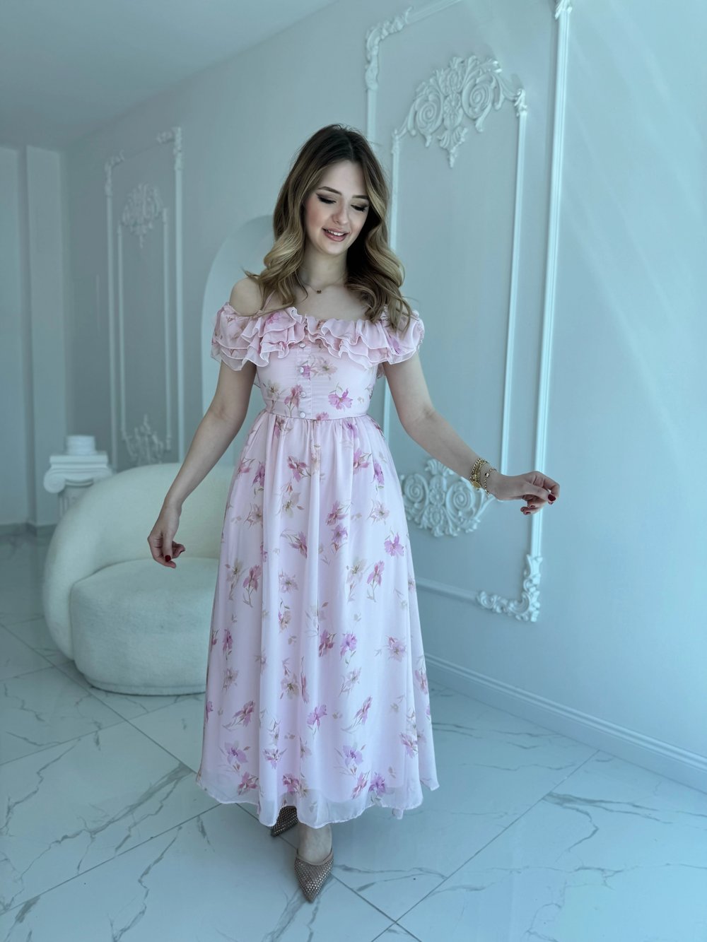 Pembe Şifon Kumaş Boyun Bağlama Detaylı Elbise
