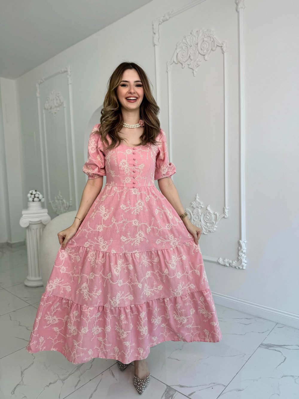 Pembe Süs Düğmeli Balon Kollu Brode Keten Elbise