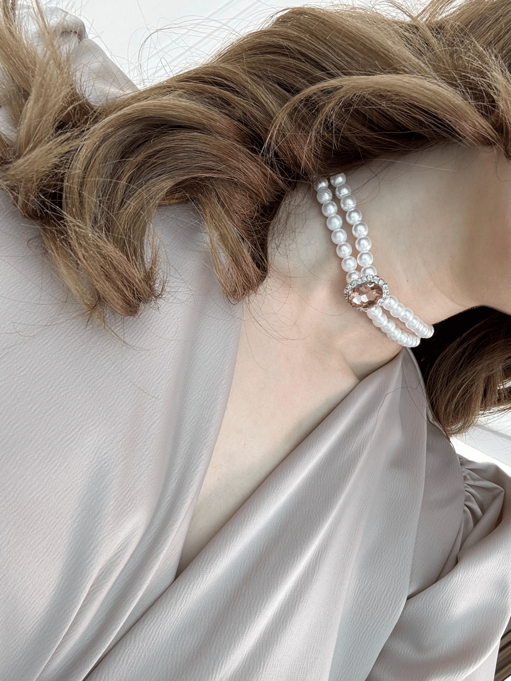 Pembe taşlı choker
