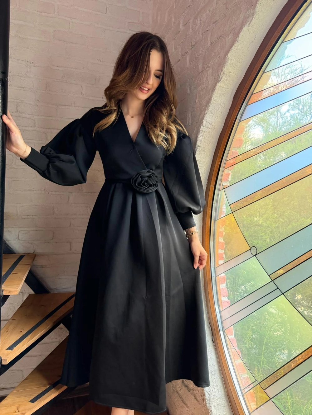 Rosa Siyah Gül Kemer Detaylı Scuba Maxi Boy Elbise