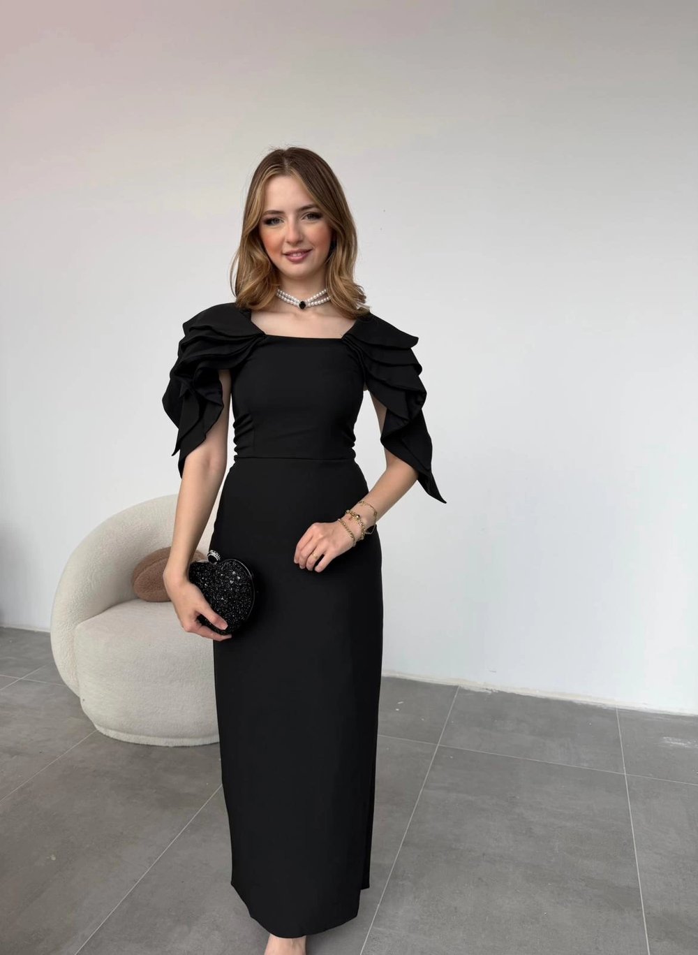 Şık Kat Detaylı Angel Model Siyah Elbise