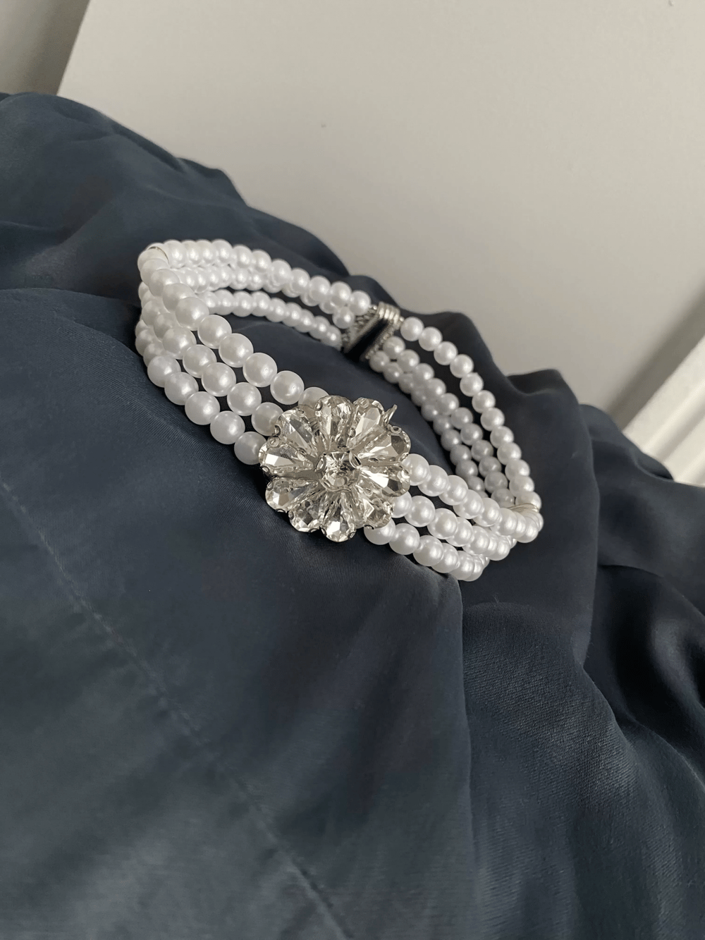 Taş detaylı choker