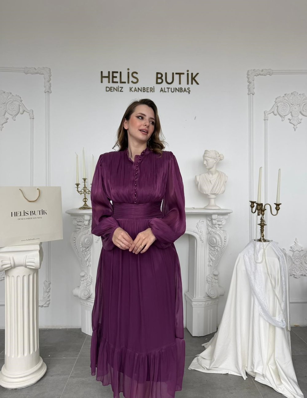 Bel Vurgulu Işıltılı Kumaş Düğme Detaylı Hakim Yaka Elbise - Mor