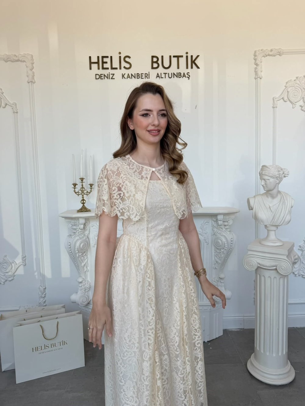 Çıkarılabilir Bolero Detaylı Güpür Dantel Elbise - Bej