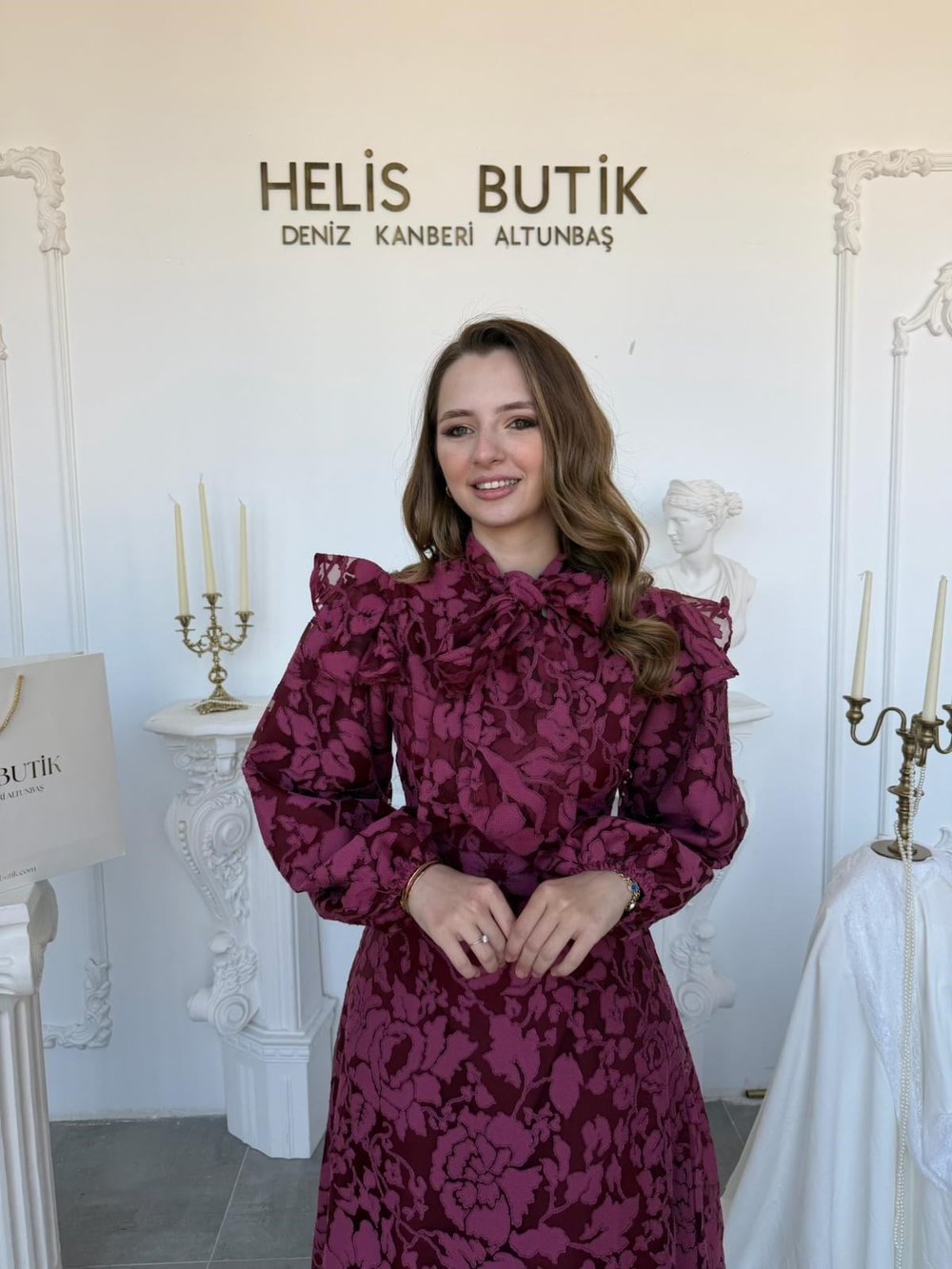 Fular Yakalı Lazer Kesim İşlemeli Tül Elbise - Bordo