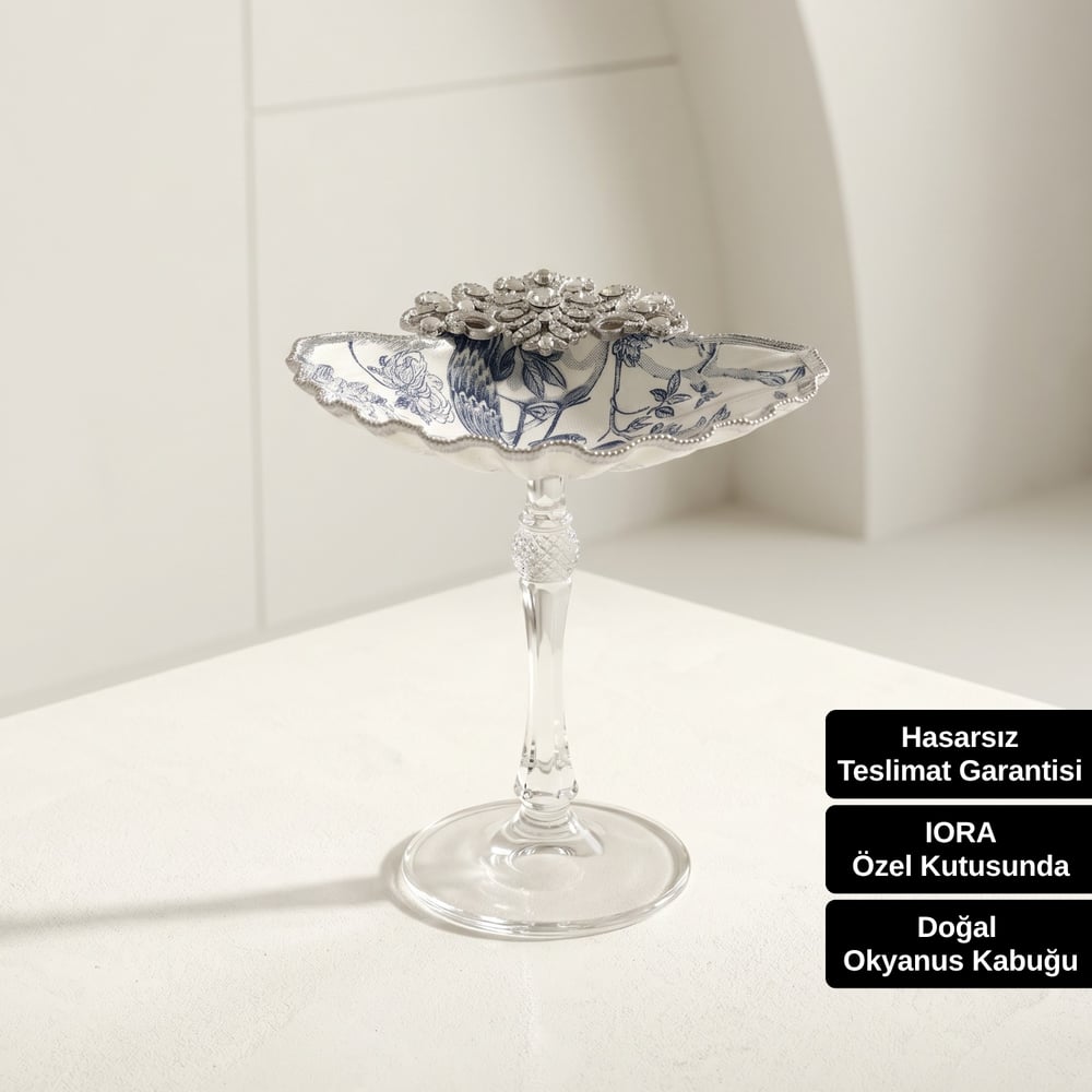 Zarel Myra Kadeh - Klasik Zarafetin Deniz Kabuğundaki Yorumu