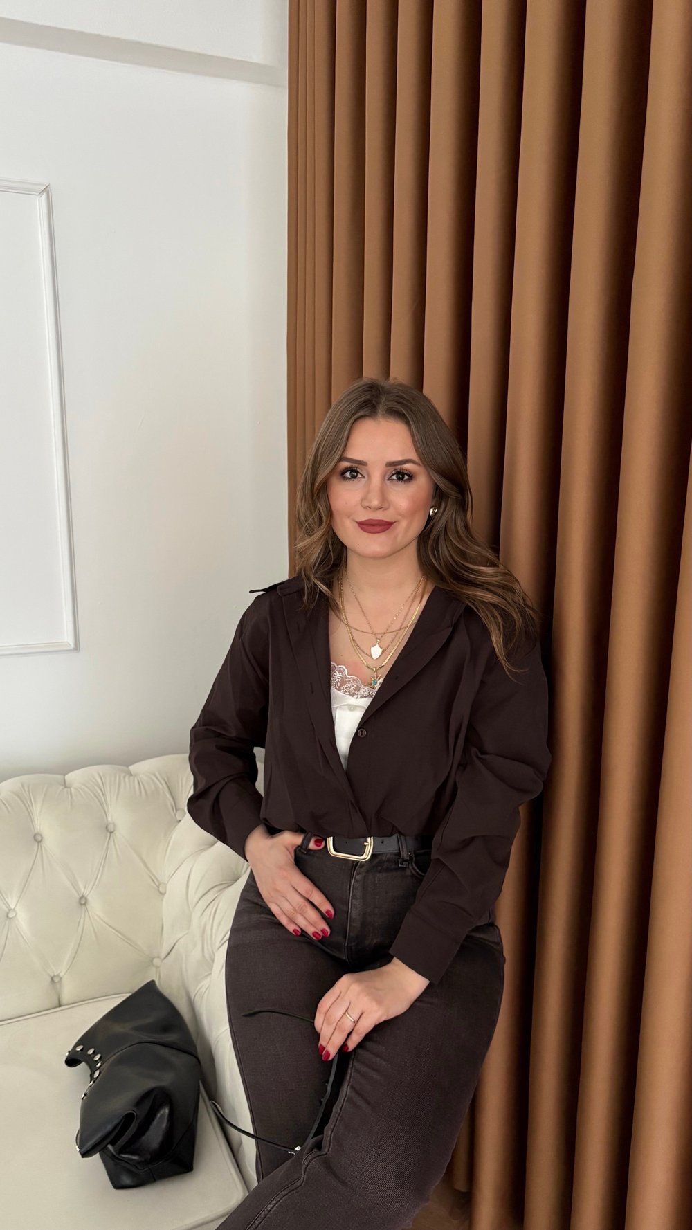 Dantel Atlet Detaylı Kahve Gömlek
