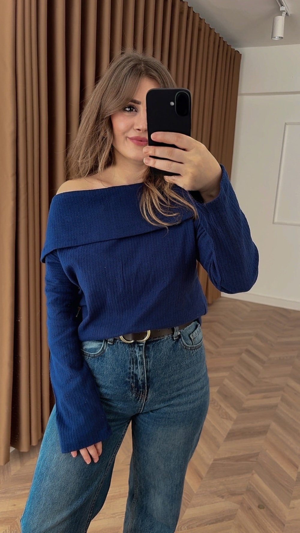 Lacivert Madonna Basic Bluz