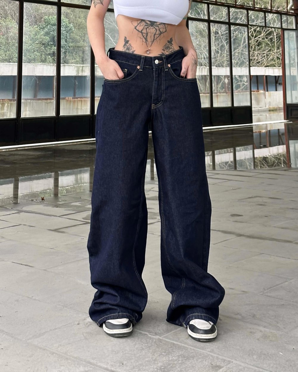 ENIGMATIC DARNKNES BLUE JEAN