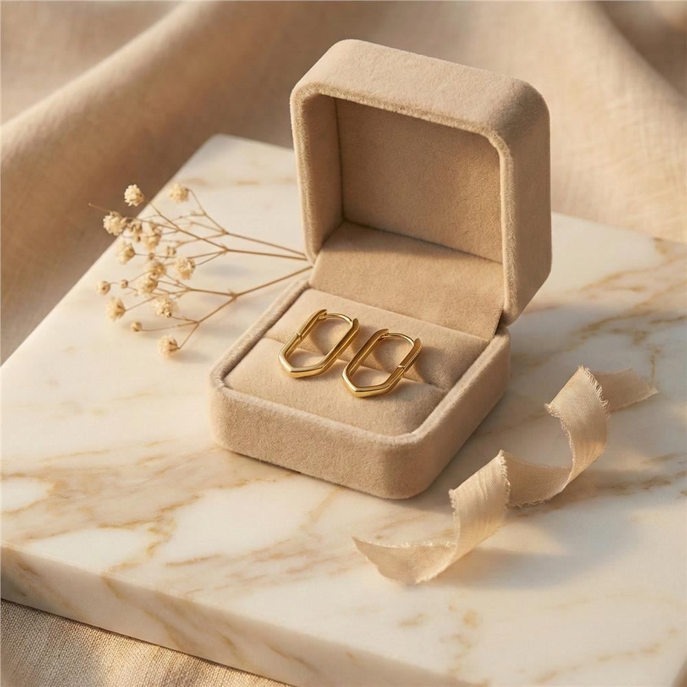 Köşeli Küpe - 14K Altın Kaplama - 24 mm