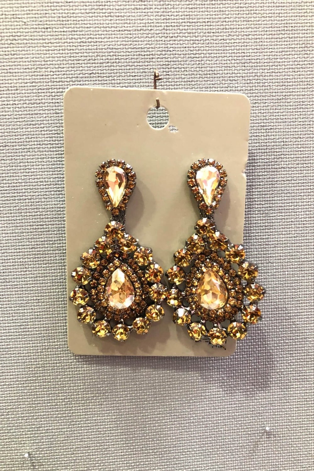 Bal Rengi Kristal Taşlı Oval Küpe