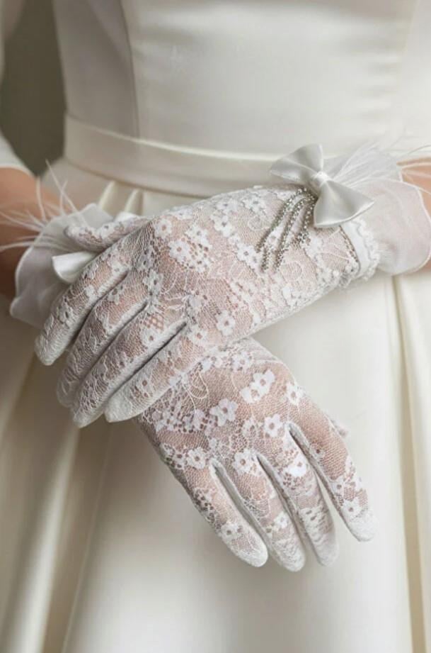 Isabel Gelin Eldiveni - Taşlı Fiyonk Detaylı Zarif Nikah Eldiveni