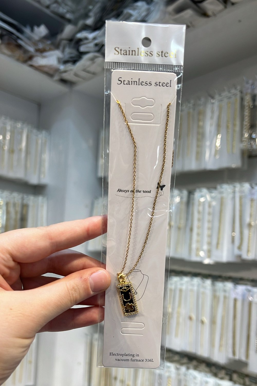 Gold Kaplama Zirkon Taşlı Şans Temalı Çelik Kolye
