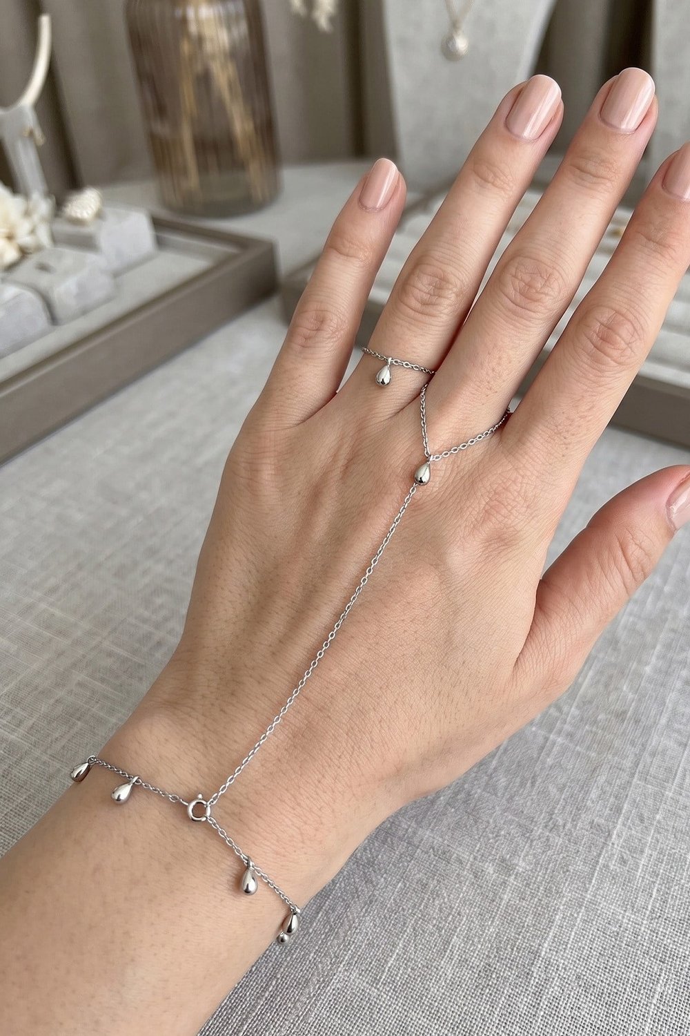 Minimalist Tasarım Geçmeli Zincir Detaylı Çelik Şahmeran Bileklik