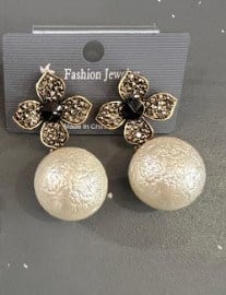 Vip Seri Kararmaz Çelik Büyük Boy İnci Tasarım Butik Küpe Modeli