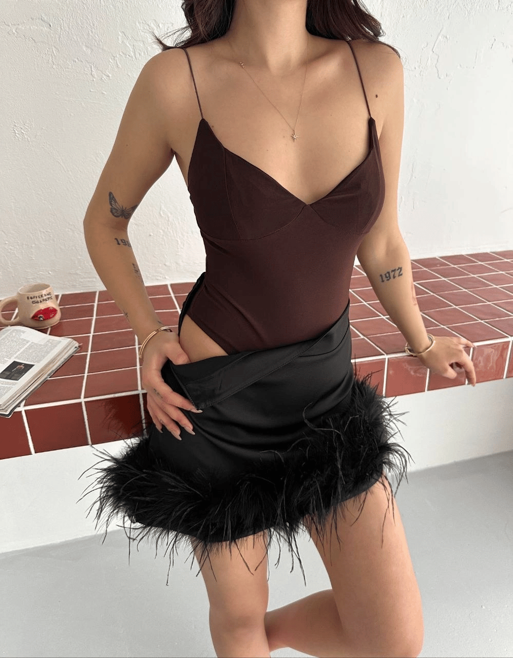 Kadın Derin Dekolte Askılı Body Sırt Dekolteli Şık Kolsuz Yazlık Bodysuit - Kahverengi