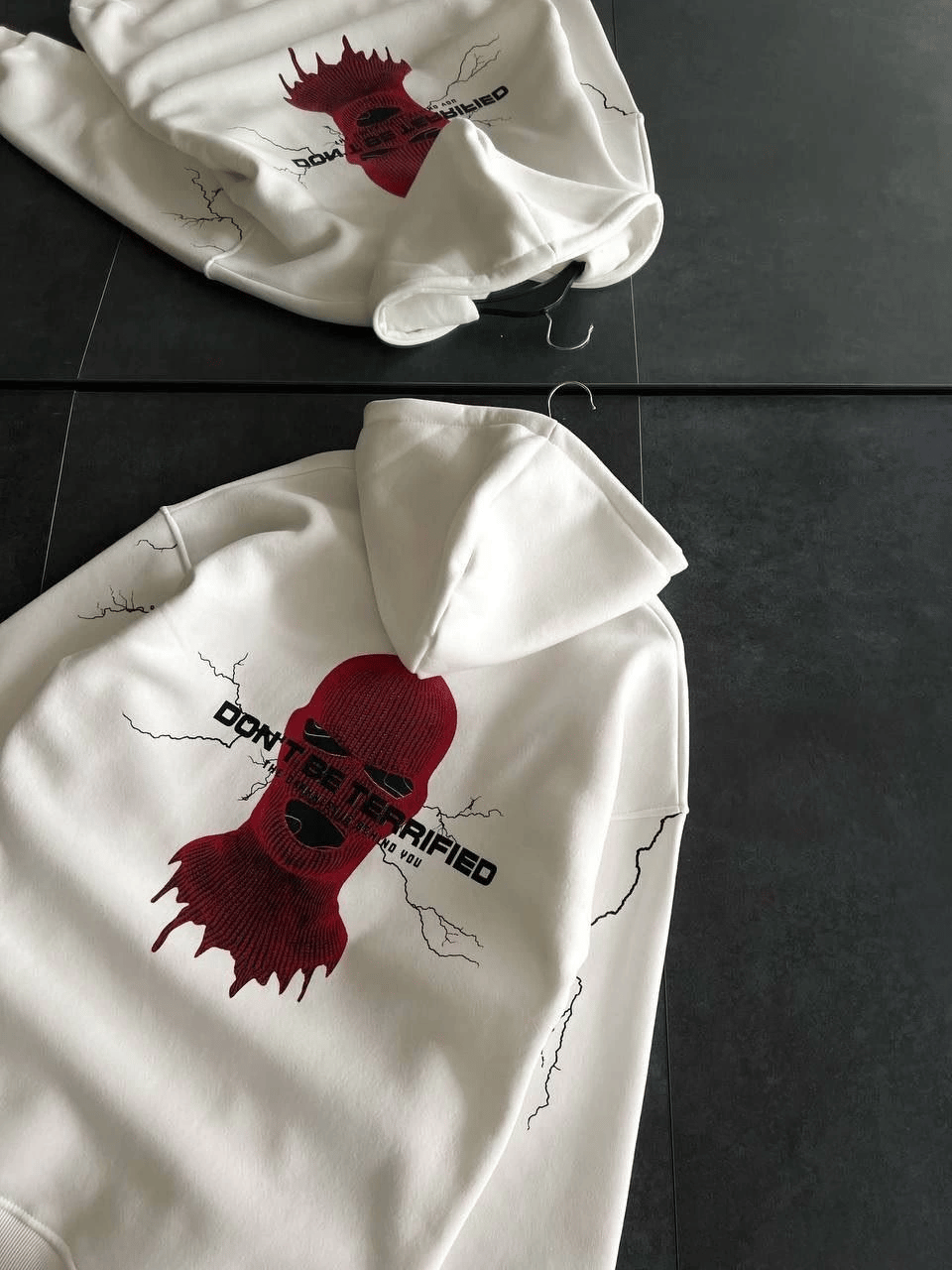 Kadın Kapüşonlu Kanguru Cepli Sweatshirt 3 İplik Pamuklu Baskılı Hoodie - Beyaz