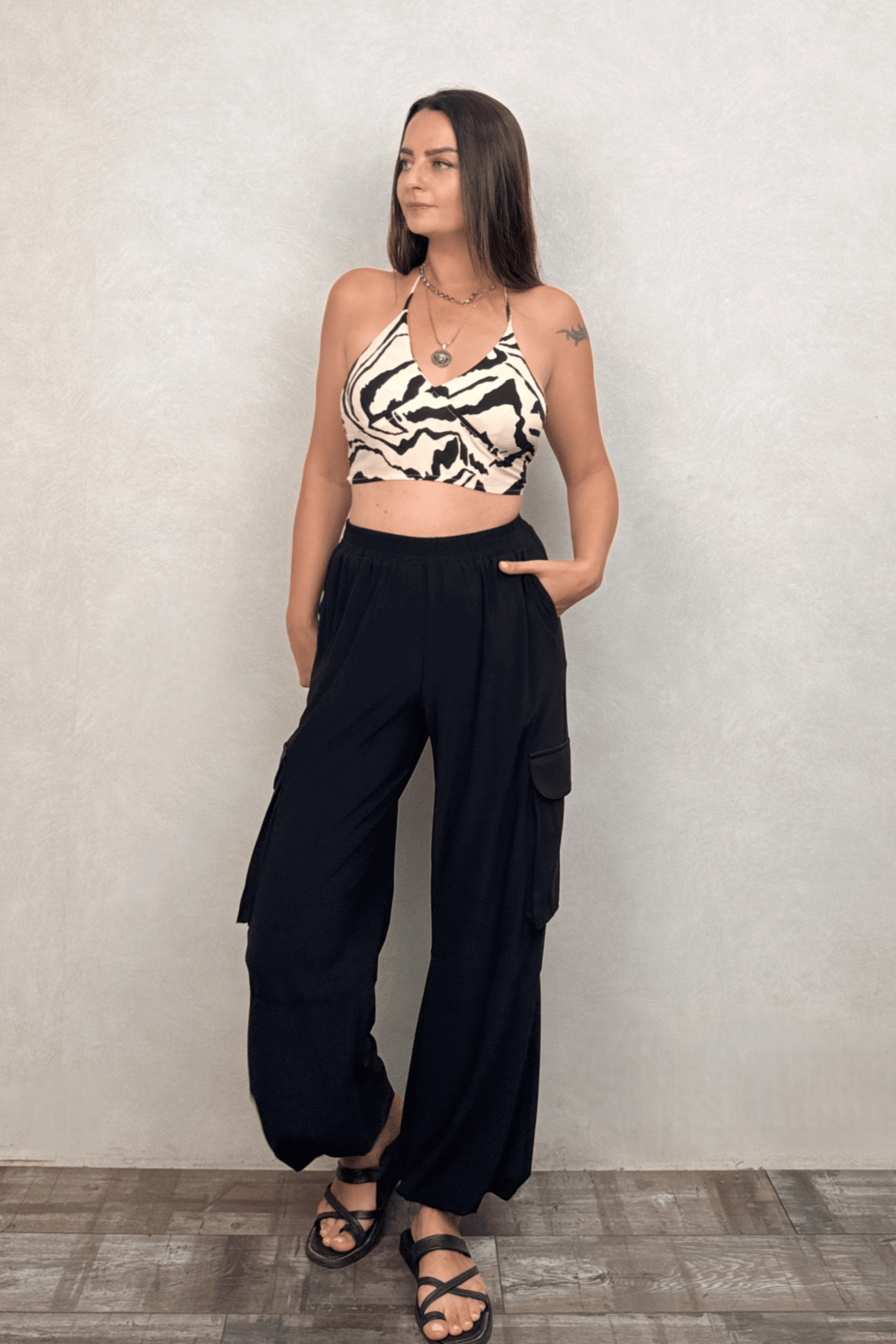 Boyundan Bağlamalı Kuplu Crop Bluz -Beyaz Zebra