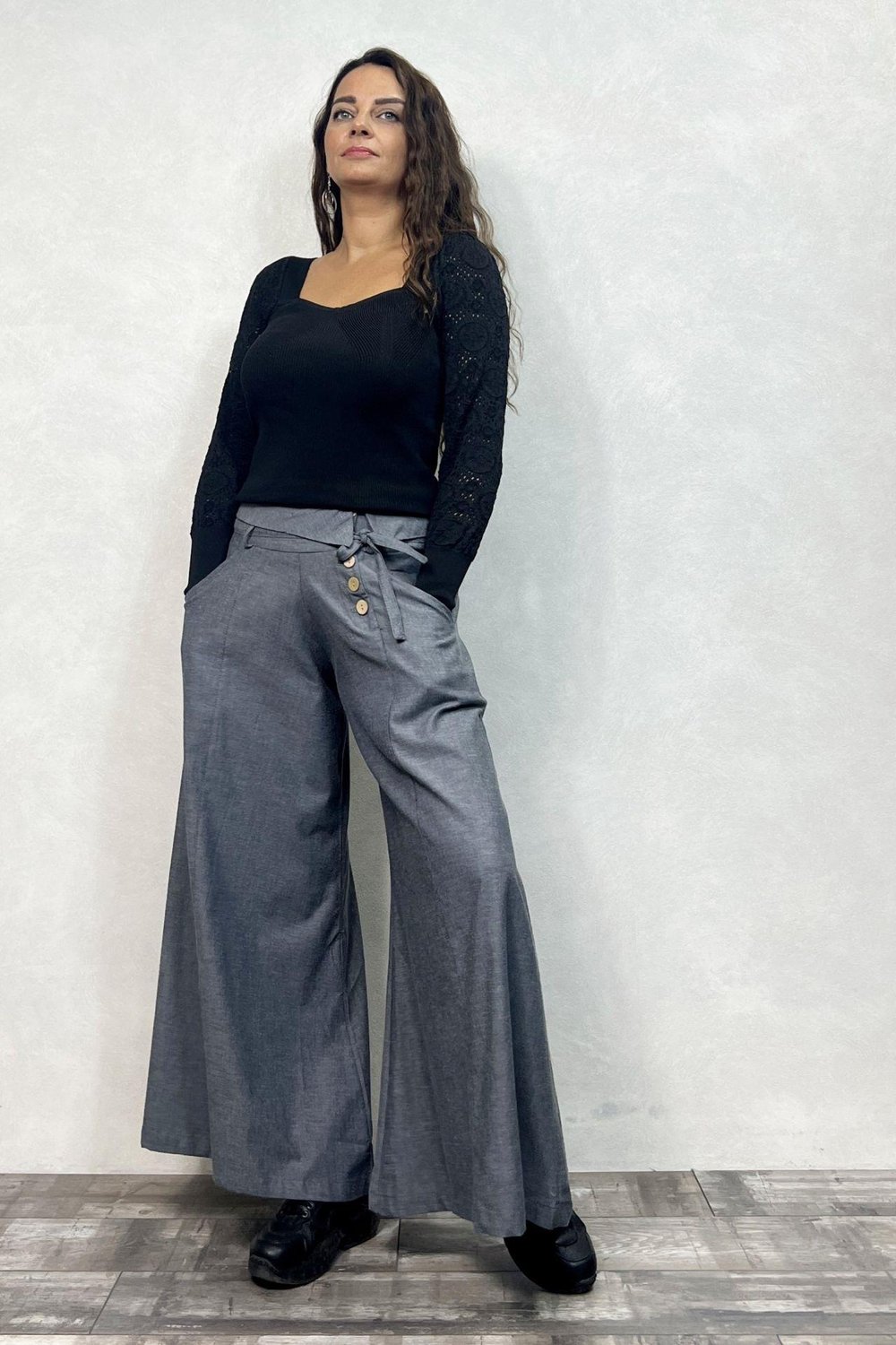 Düşük Bel Düğmeli Bol Paça Pantolon - Gri