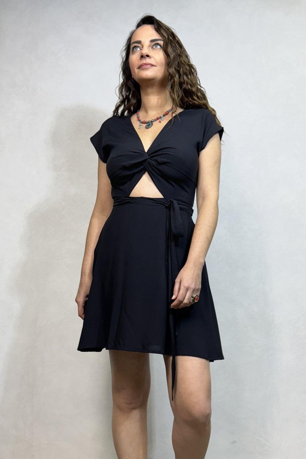 Wispy Pencereli Mini Elbise- Siyah