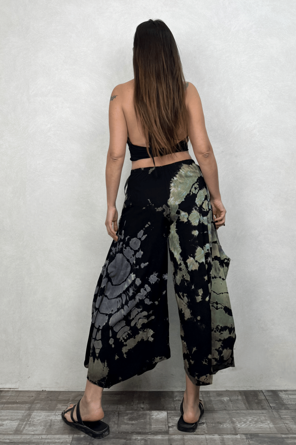 Yırtmaçlı Batik Pantolon - Siyah Gri