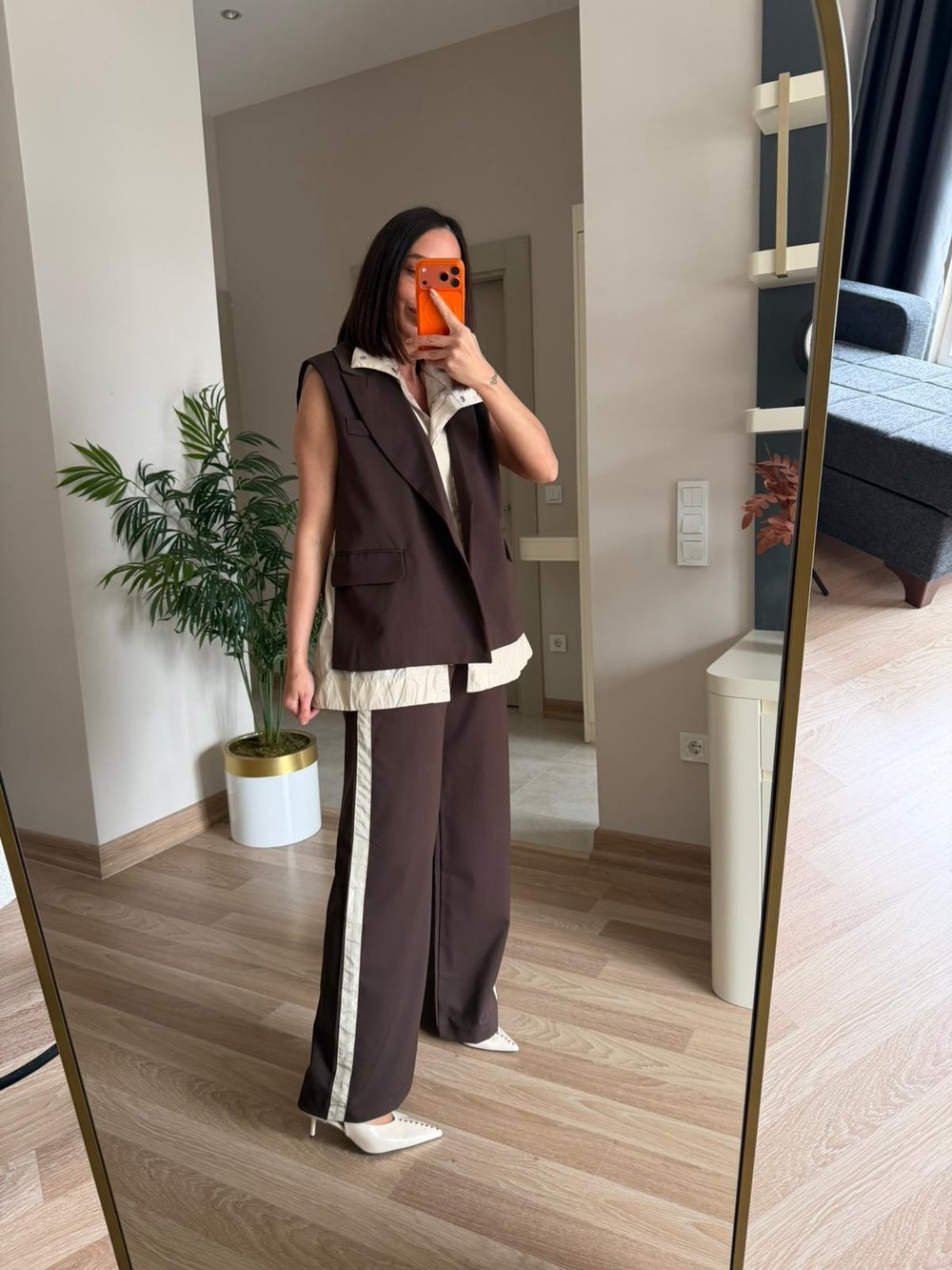 Kahve Kontrast Detaylı Yelek & Pantolon Takım