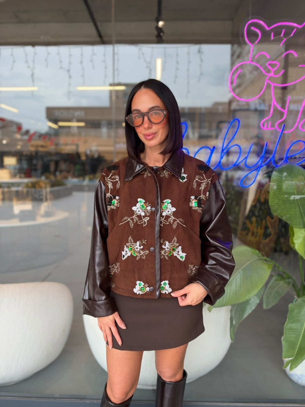 Marka Model Kahve Pul İşlemeli Süet Premium Ceket