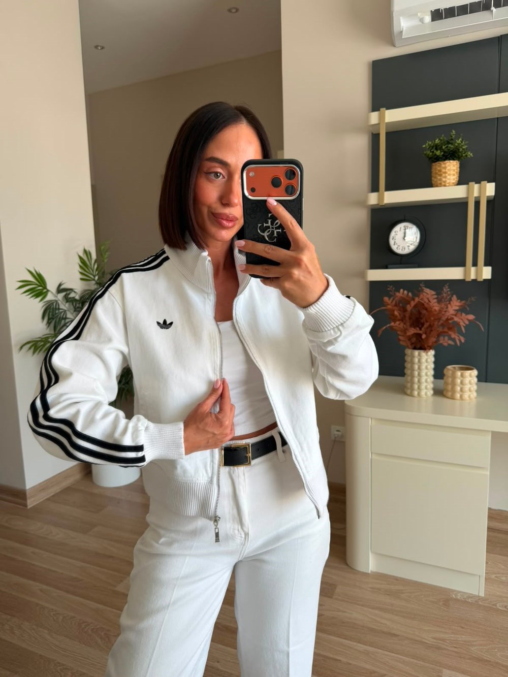 Marka Model Siyah Şeritli Beyaz Denim Ceket