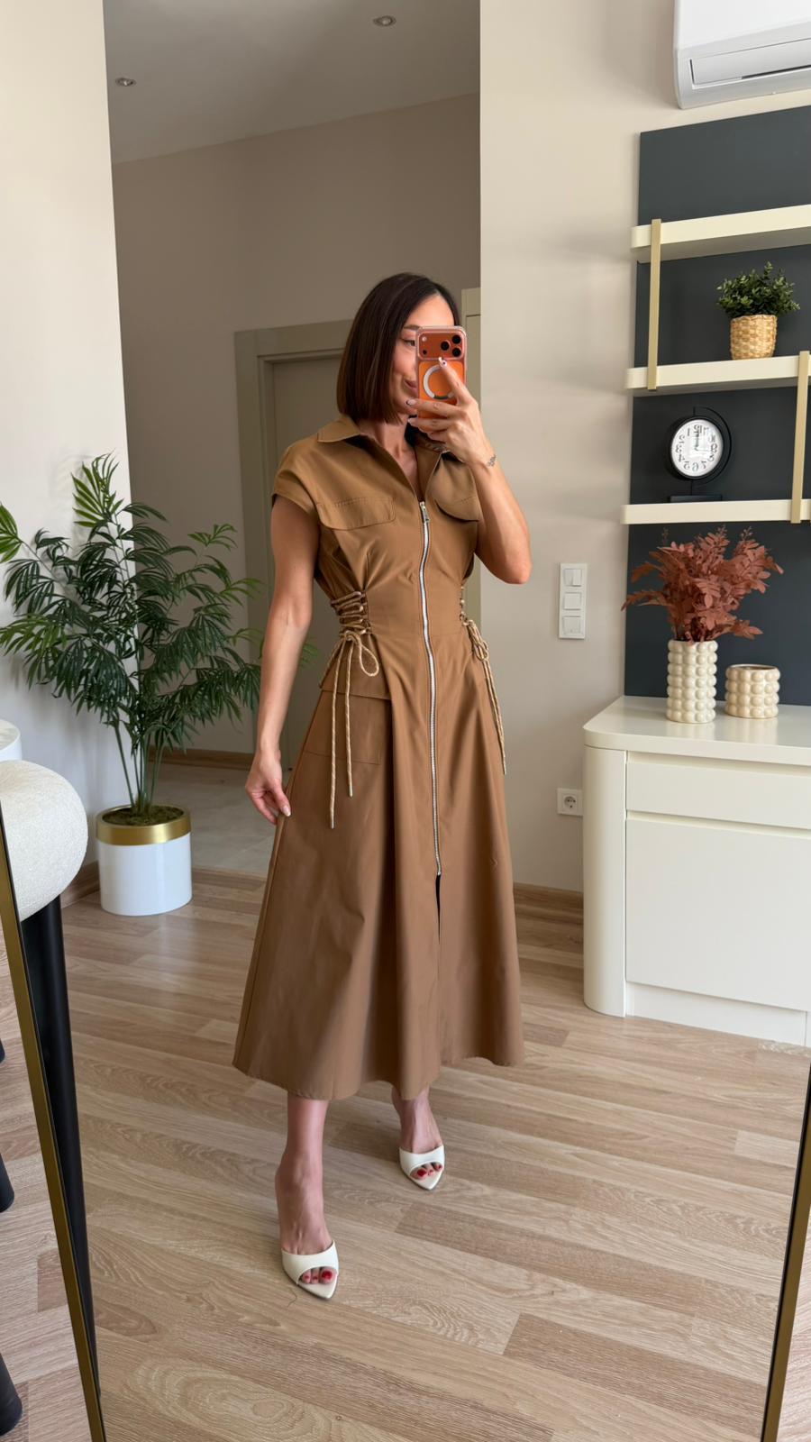 Özel/premium seri karamel rengi yanları bağlamalı tasarım elbise