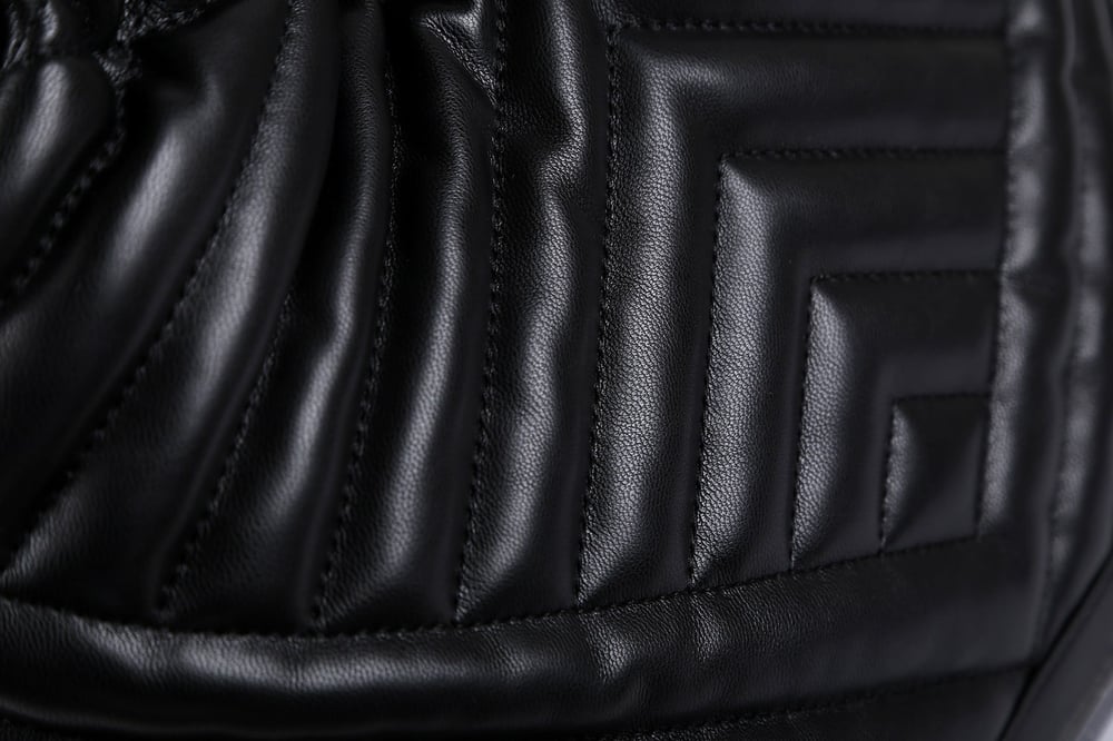 ARMANI EXCHANGE KADIN OMUZ ÇANTASI 949125-4R742-00020