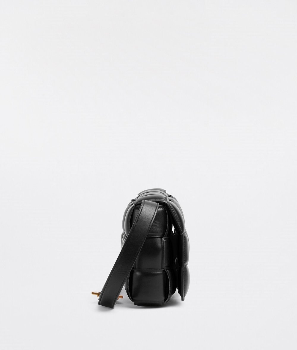 BOTTEGA VENETA KADIN OMUZ ÇANTASI 591970-VCQR1-8425