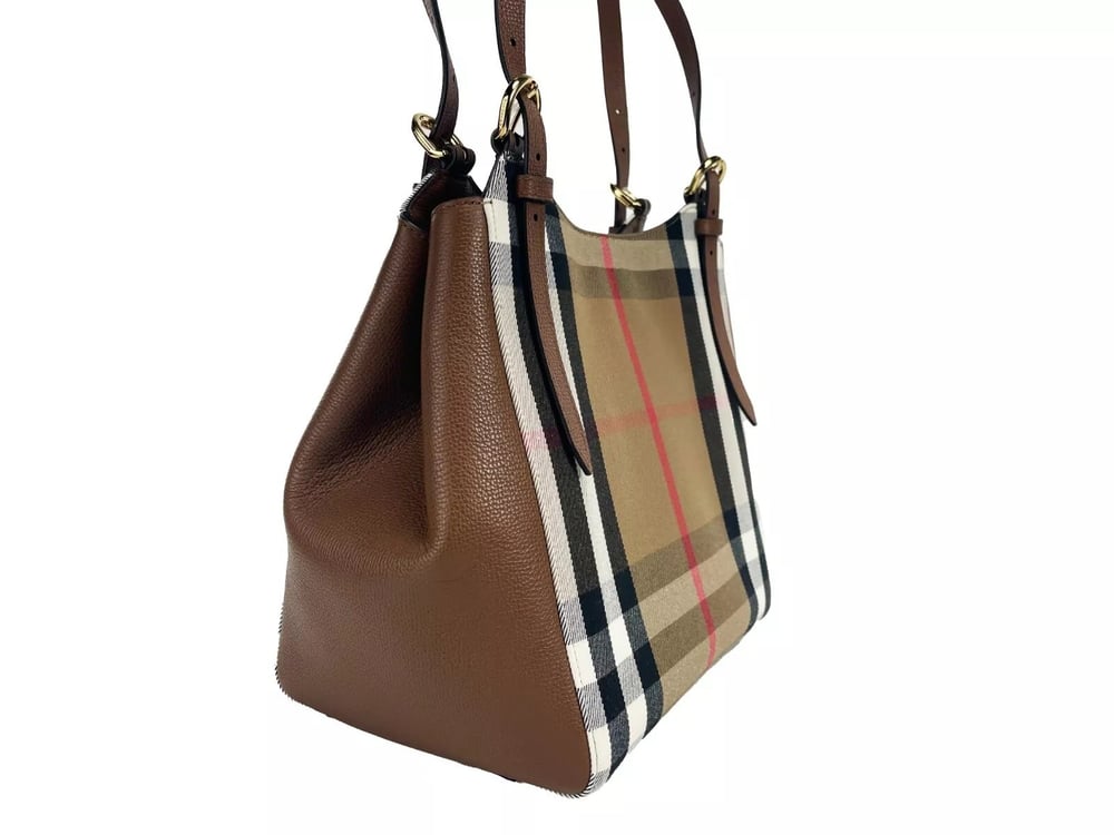 BURBERRY KADIN OMUZ ÇANTASI 8073786-TAN