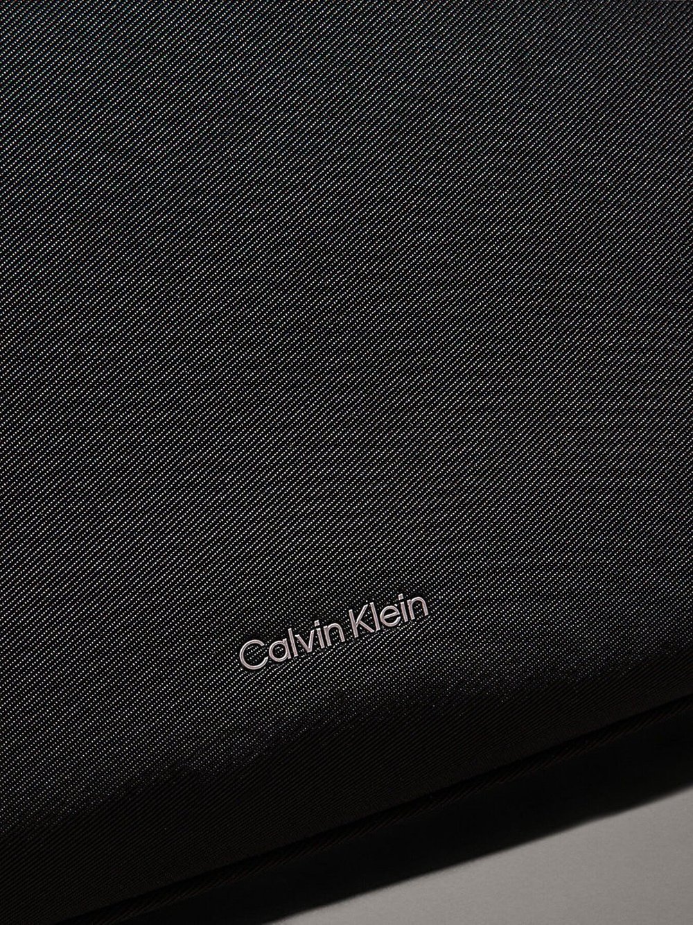CALVIN KLEIN ERKEK SIRT ÇANTASI K50K513052-BEH