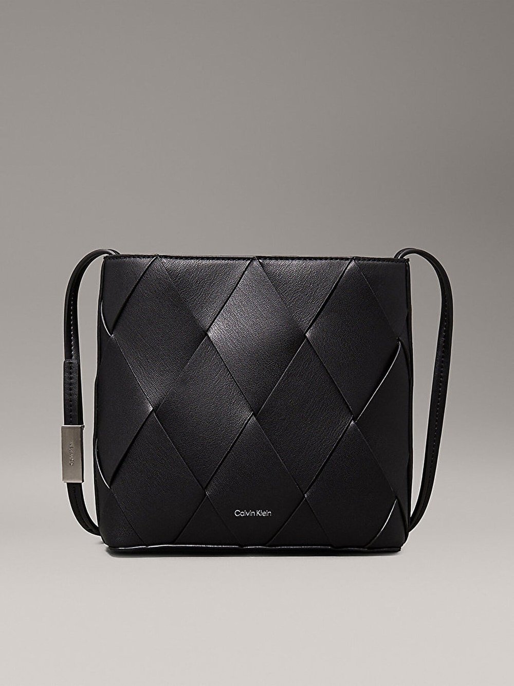 CALVIN KLEIN KADIN OMUZ ÇANTASI K60K612991-BEH