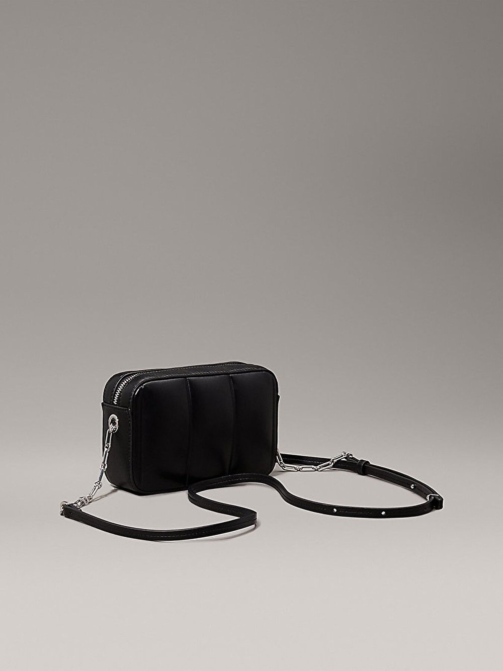 CALVIN KLEIN KADIN OMUZ ÇANTASI K60K613076-BEH