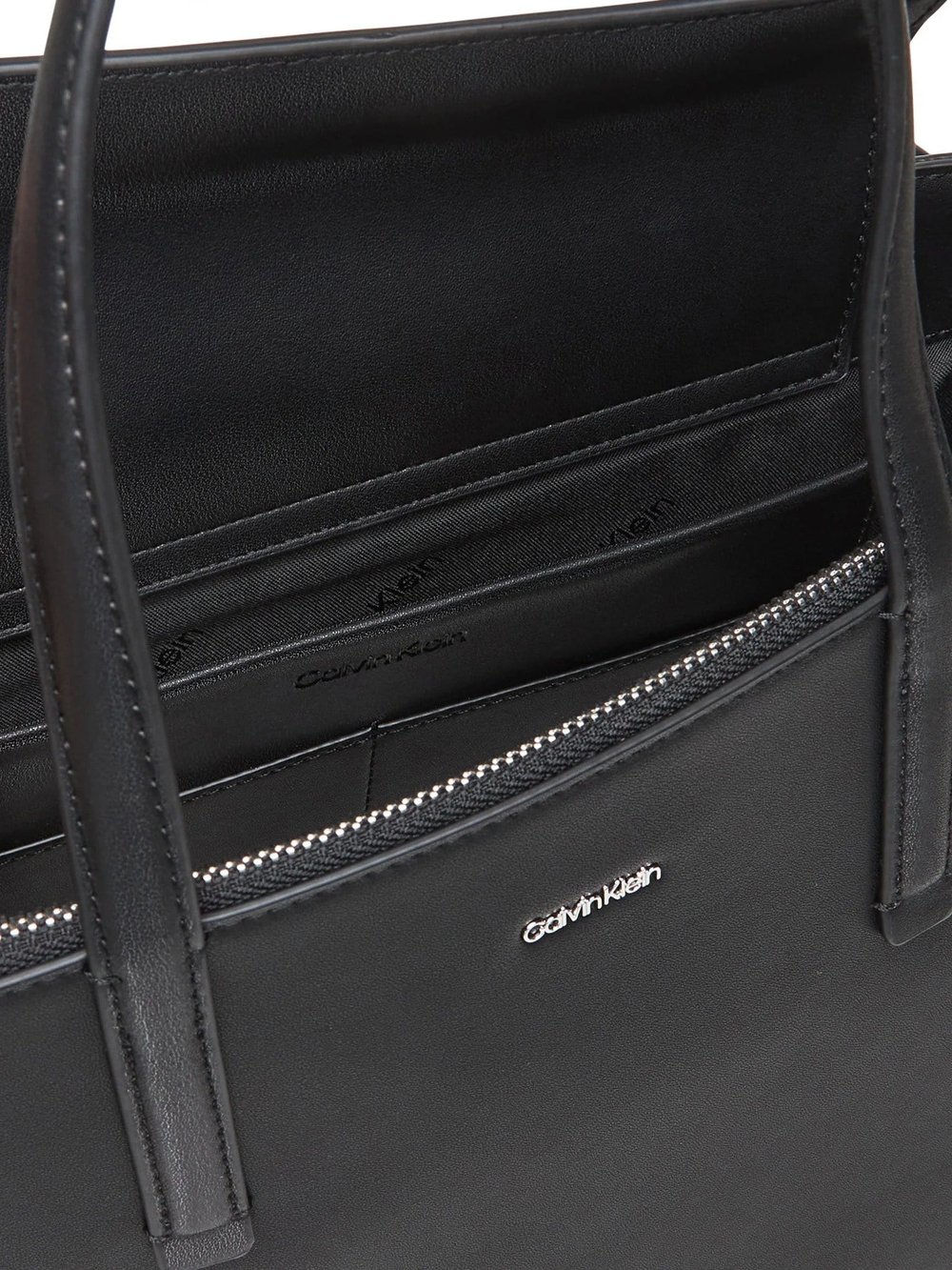 CALVIN KLEIN  KADIN OMUZ ÇANTASI LV04F3098G-UB1