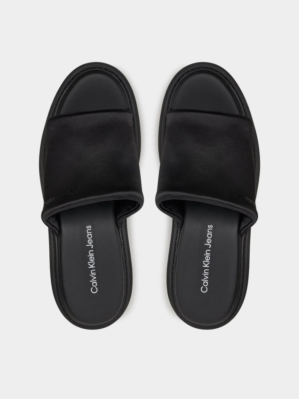 CALVIN KLEIN KADIN TERLİK YW0YW01339-BEH