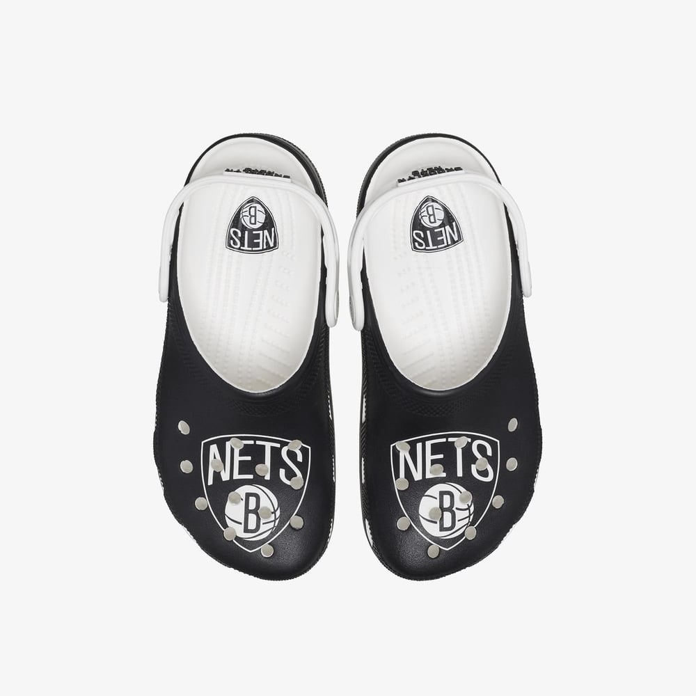 CROCS NBA BOOKLYN UNISEX TERLİK 208651-103