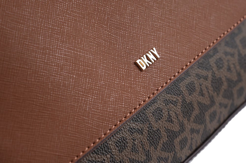 DKNY KADIN OMUZ ÇANTASI R313JA13-D3E