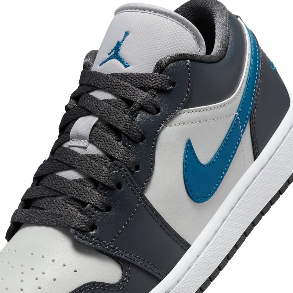 NIKE AIR JORDAN 1 LOW KADIN AYAKKABI DC0774-040