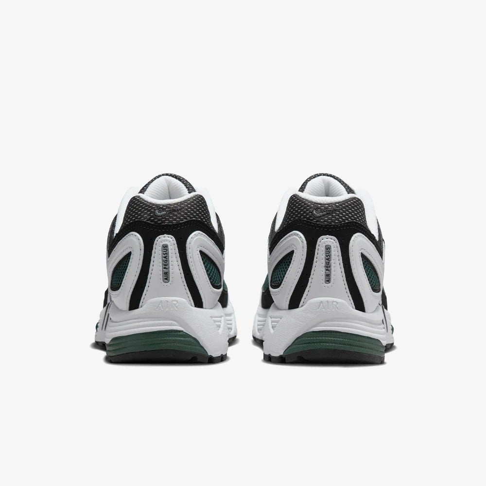 NIKE AIR PEGASUS 2K5 KADIN AYAKKABI HQ5718-102