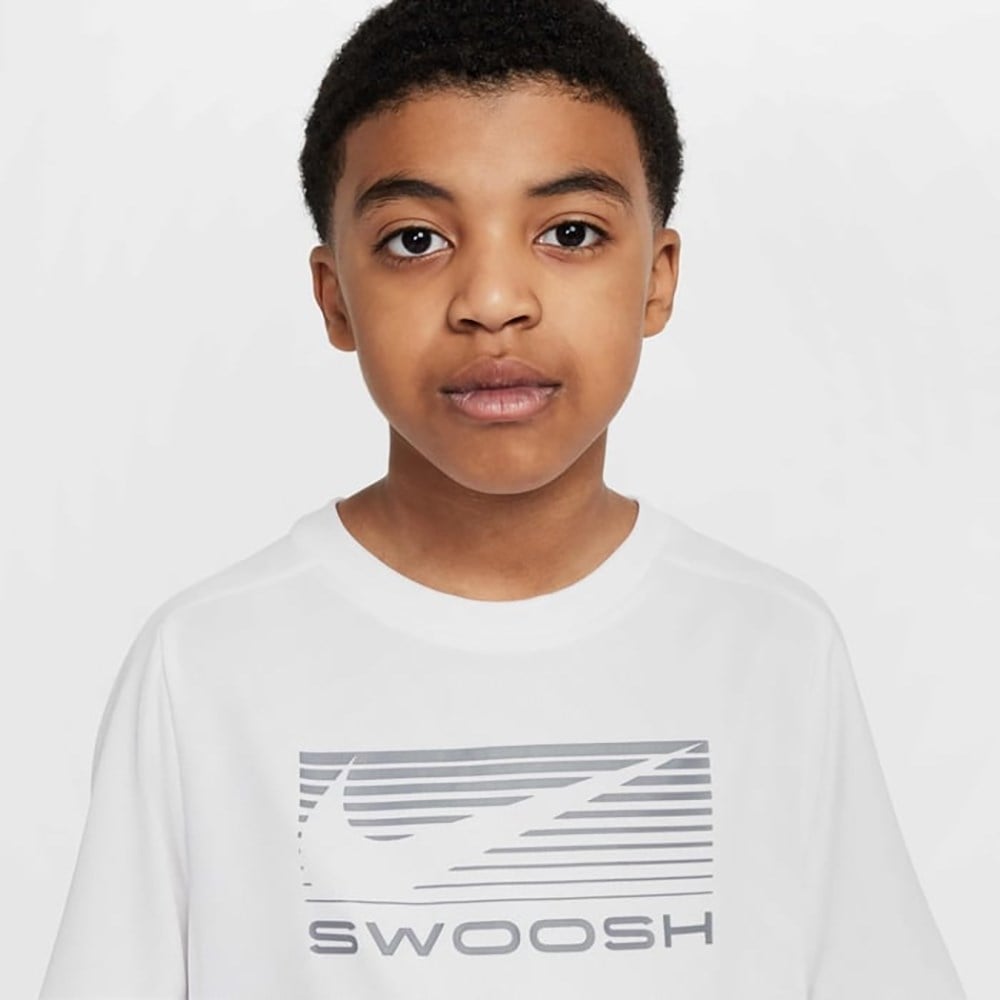 NIKE DRI-FIT SWOOSH ERKEK ÇOCUK T-SHIRT HJ3743-100