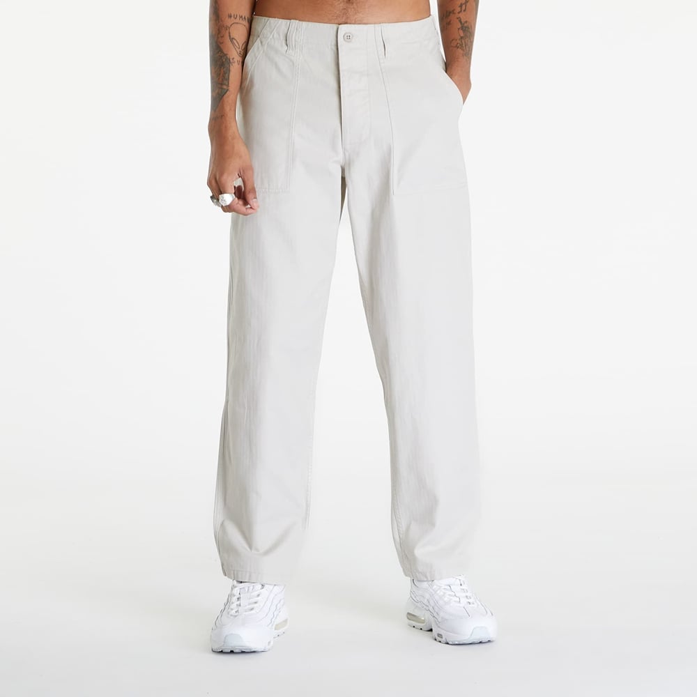 NIKE FATIGUE ERKEK PANTOLON FV5533-104