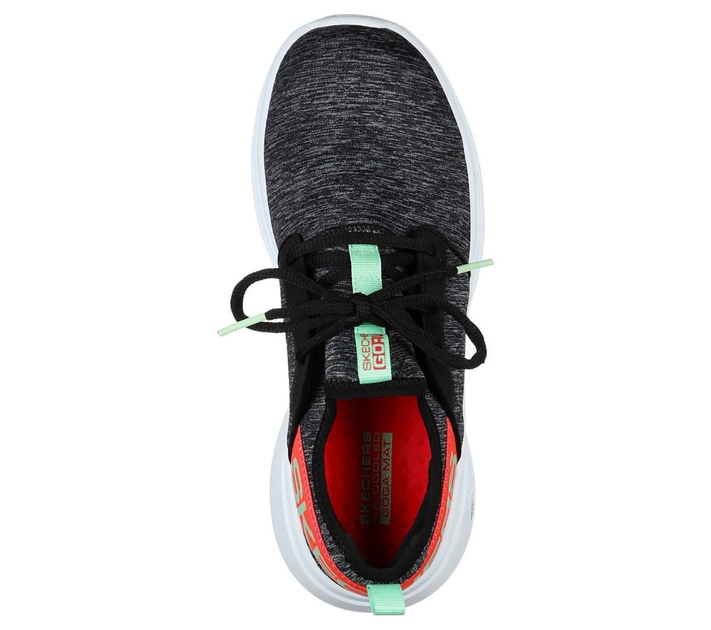 SKECHERS GO RUN FAST KADIN AYAKKABI 17617-BKMT