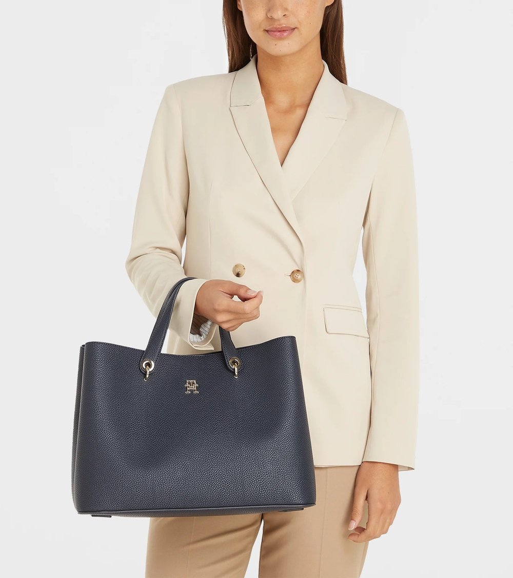 TOMMY HILFIGER KADIN OMUZ ÇANTASI AW0AW15177-DW6