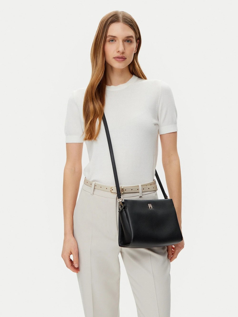 TOMMY HILFIGER KADIN OMUZ ÇANTASI AW0AW17225-BDS